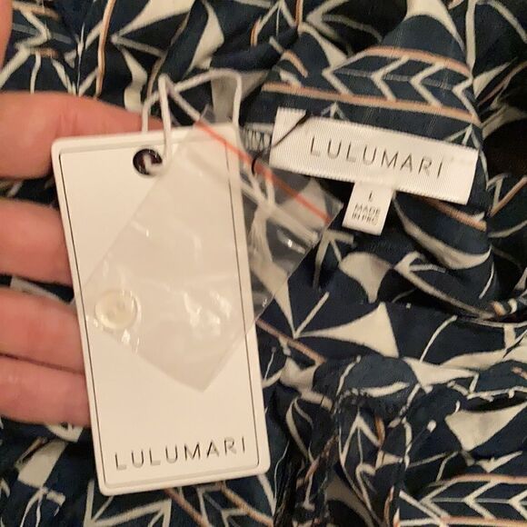 LuLuMari NWT szL cold shoulder blouse long double ruffle sleeves side zip w/ties - Picture 15 of 16